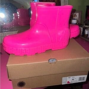 UGG Women’s size 10 Rainboots